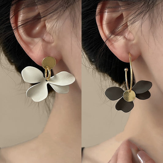 Autumn And Winter French Retro Senior Sense Matte Petal Asymmetrical Earrings