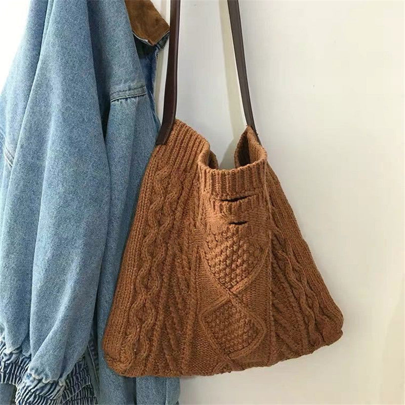 Vintage wool knitted woven shoulder bag