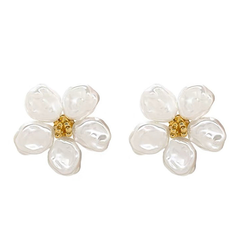 Women's Fashion Baroque Flower Pearl Earrings