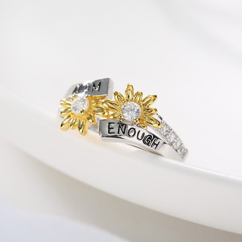 European And American English Fashion Diamond Two-tone Little Daisy Women's Ring