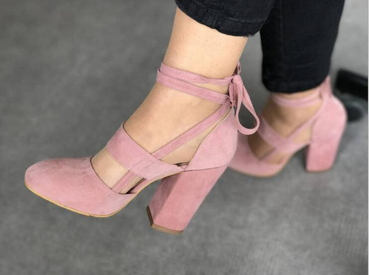 Thick and suede ankle strap with thick heel sandals