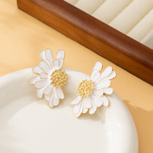 New Retro Simple Flower Earrings