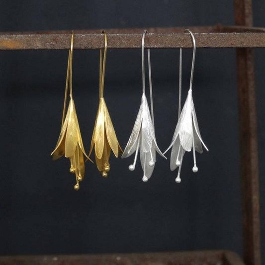 Retro Petunia Creative Flower Pendant Earrings