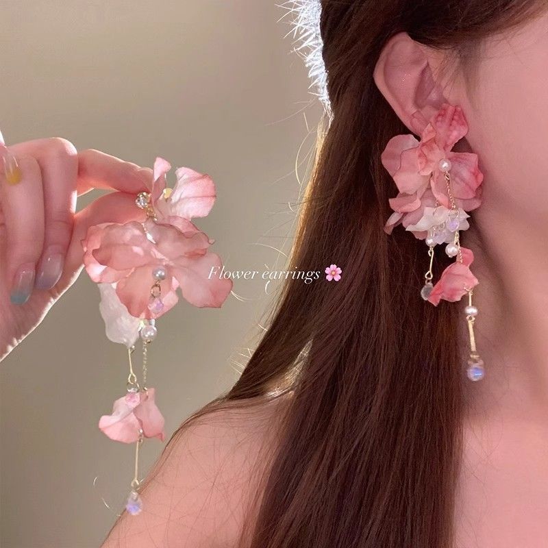 Exquisite Elegant Flower Tassel Statement Earrings - Image 6