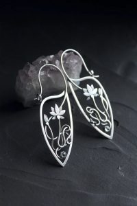 Flower Hollow Earrings Antique Niche Design Earrings
