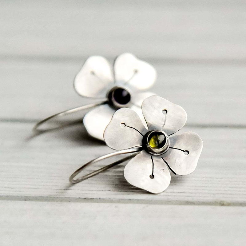 Women's Creative Flower Handmade Earrings - Image 4