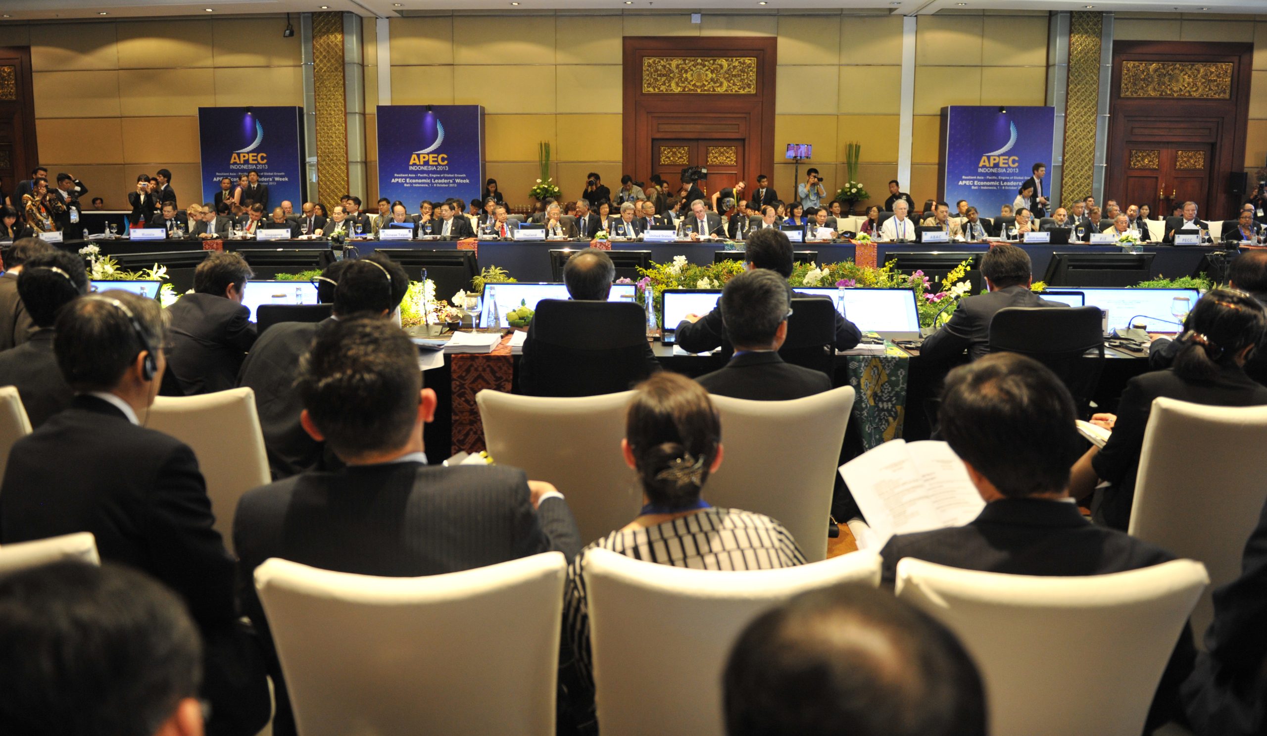 Illustrative photograph for Asia-Pacific Economies Discuss Growth and Regional Cooperation